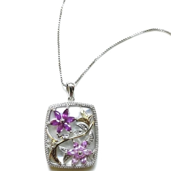 Jewelry - 14K Gold Over Sterling Silver Floral Pendant